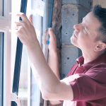 Кому нужен тёплый монтаж окон?